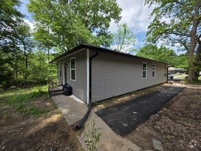Building Photo - 218 Fisk Ave