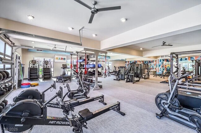 Building Photo - 4555 Camino Al Norte