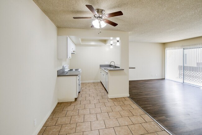 Building Photo - 451 S Harvard Blvd