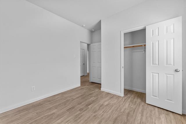 Building Photo - 113 Oriole Dr