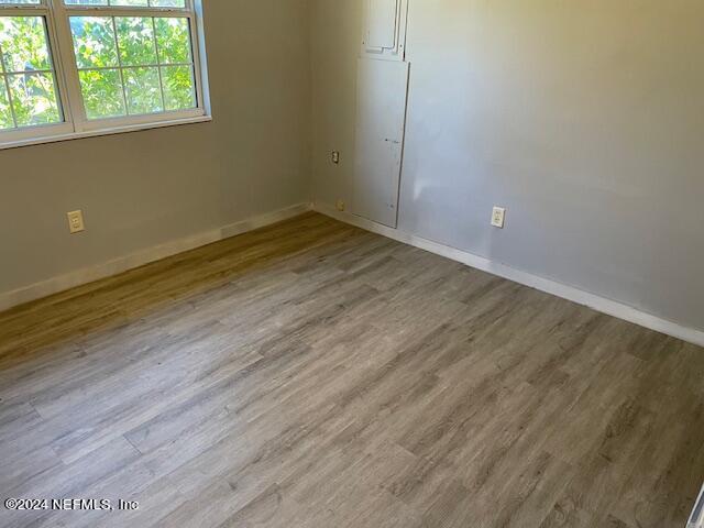 Building Photo - 827 Hillsborough Ave