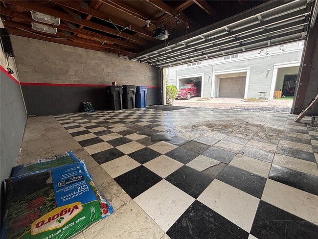 Building Photo - 9911 New Parke Rd