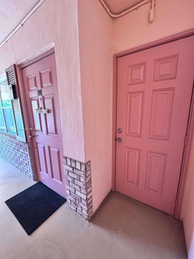 Building Photo - 2451 NE 49th St