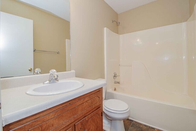 Building Photo - 363 Peabody Dr