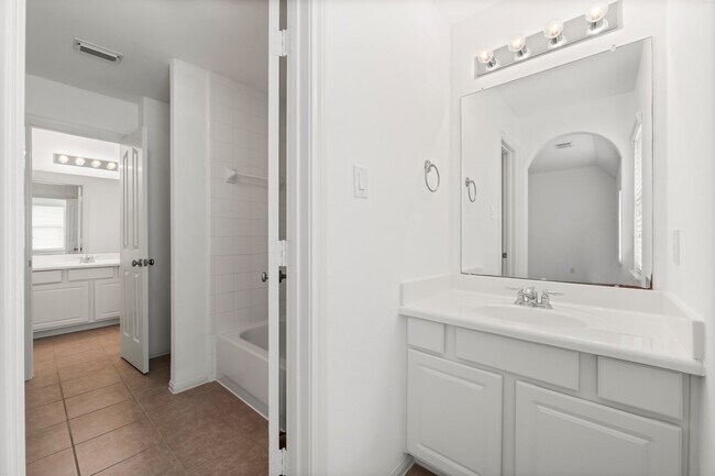 Building Photo - 13202 Brushy Knoll Ln