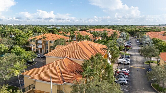 Building Photo - 7360 NW 114th Ave