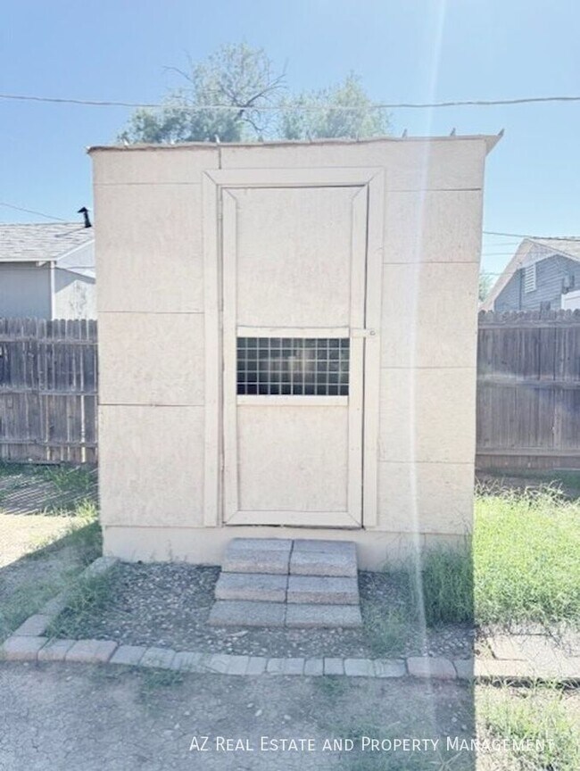 Building Photo - 3809 N 9th Pl