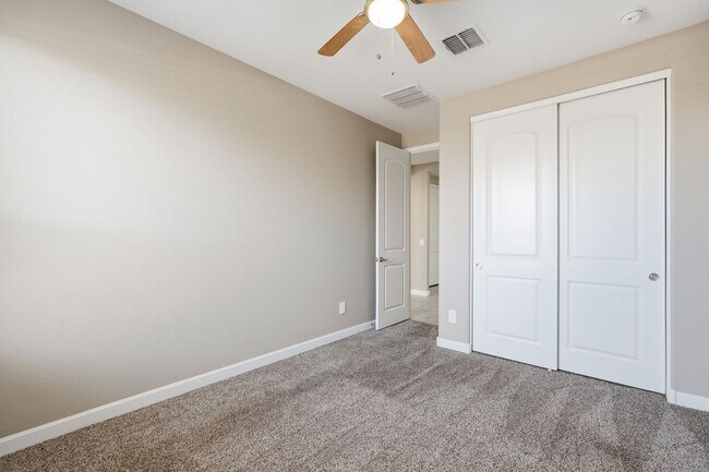 Building Photo - Spacious 5-Bedroom Home with Open Floor Plan & Private Backyard
