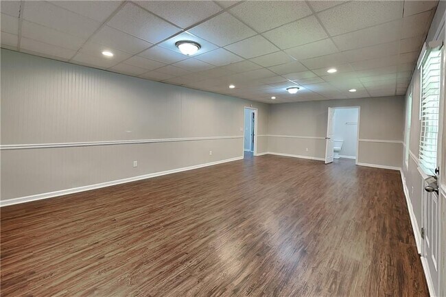 Building Photo - 183 Meadow Point