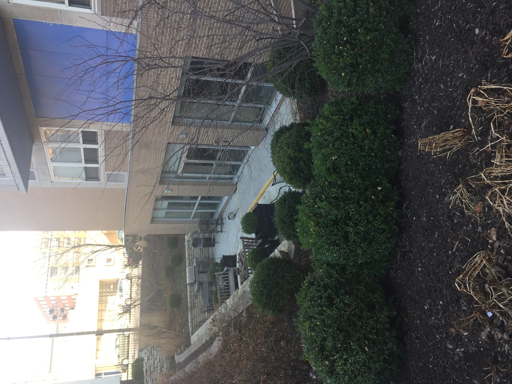 Building Photo - 210 N 17th St
