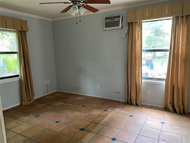 Building Photo - 47 Presidio Rd