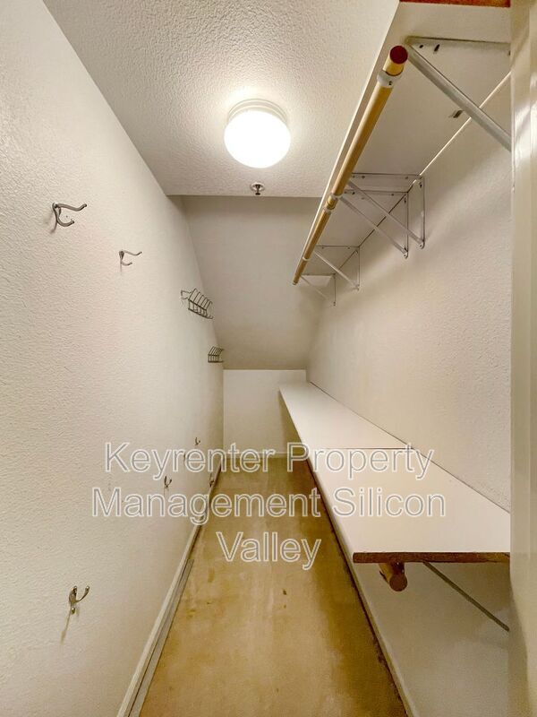 Building Photo - 602 Arcadia Terrace