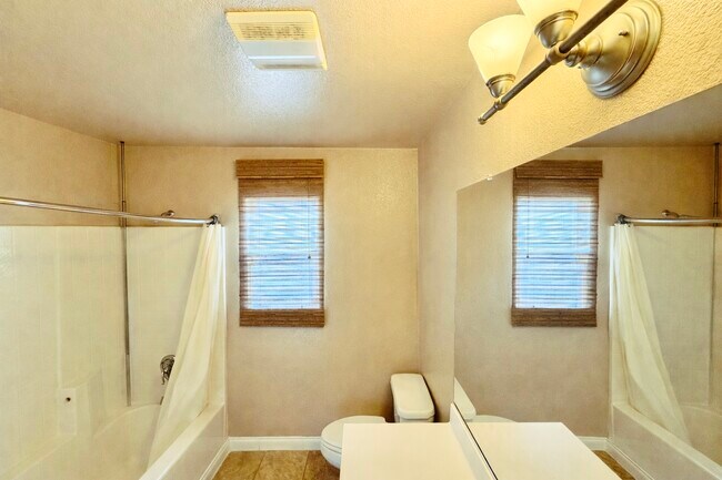 Building Photo - 730 Via Barquero