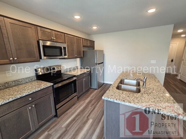 Building Photo - Beautiful 4 Bedroom 4 Bathroom in Belton!