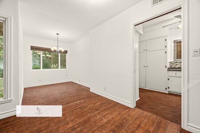 Building Photo - 6928 Vanscoy Ave