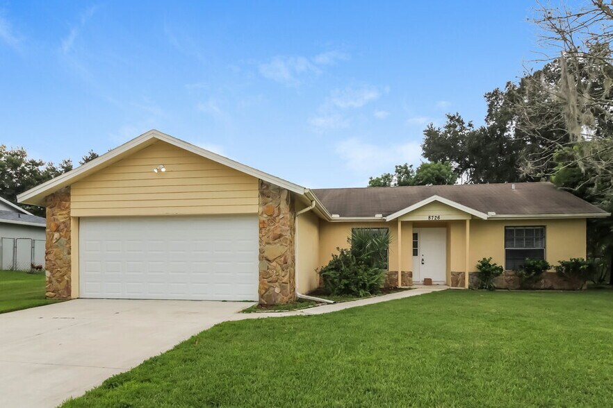 Primary Photo - 8726 Gopher Ln