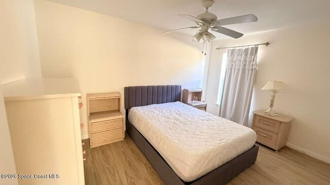 Building Photo - 4550 Bellaluna Dr