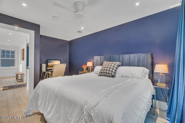 Building Photo - 985 Ocean Ave