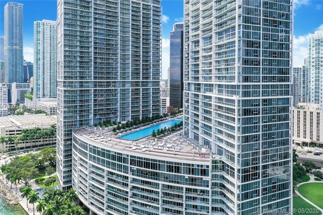 Building Photo - 495 Brickell Ave