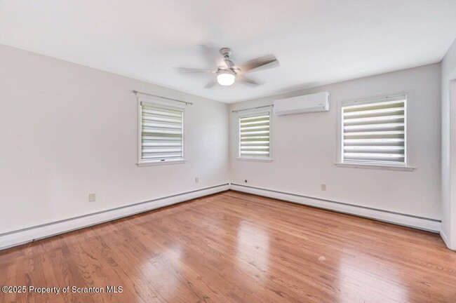 Building Photo - 107 Carteret Dr