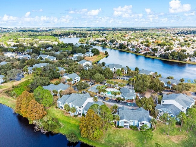 Building Photo - Beautiful LAKEFRONT Condo in Lake Mary ~ New Kitchen, New Flooring, Gated Community!