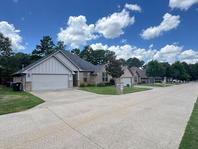 Building Photo - 3988 Old Omen Rd