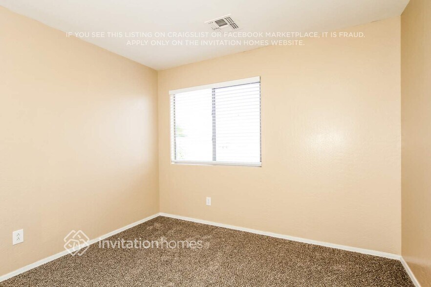 Building Photo - 5170 W Shaw Butte Dr