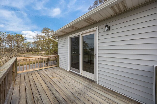 Building Photo - Welcome to New River Homes!