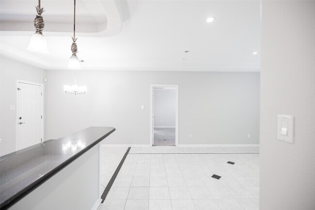 Building Photo - 13165 Snow Ln