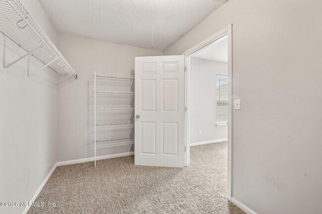 Building Photo - 7600 Pheasant Run Dr