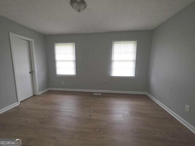 Building Photo - 131 Toby Springs Ln