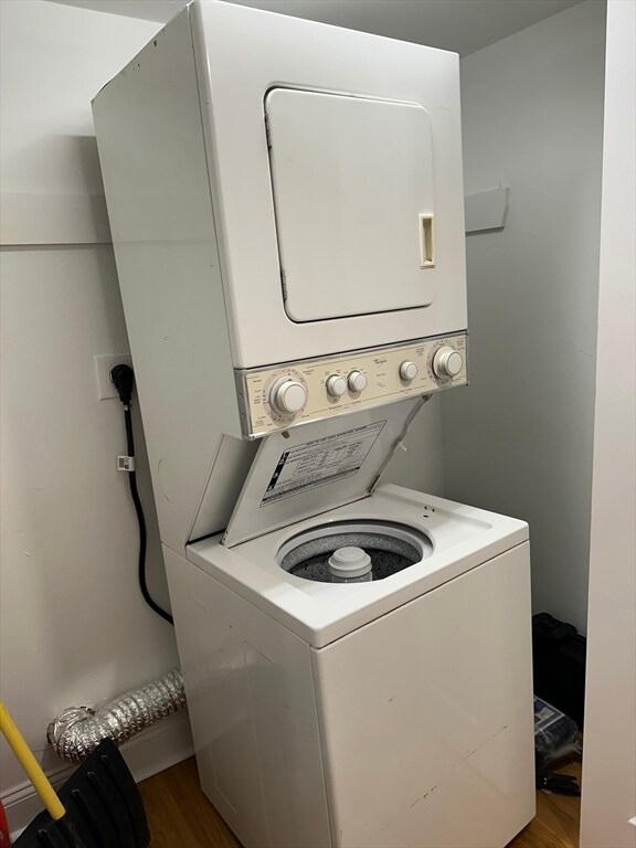 Building Photo - 20 State Park