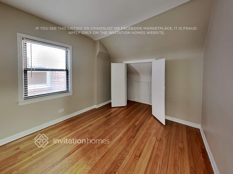 Building Photo - 2254 14th Ave