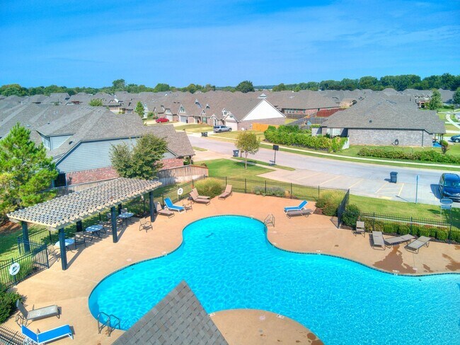 Building Photo - Stunning 3 bedroom, 2 bathroom home located in Bixby, Oklahoma!