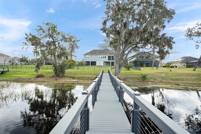 Building Photo - 15986 Johns Lake Overlook Dr