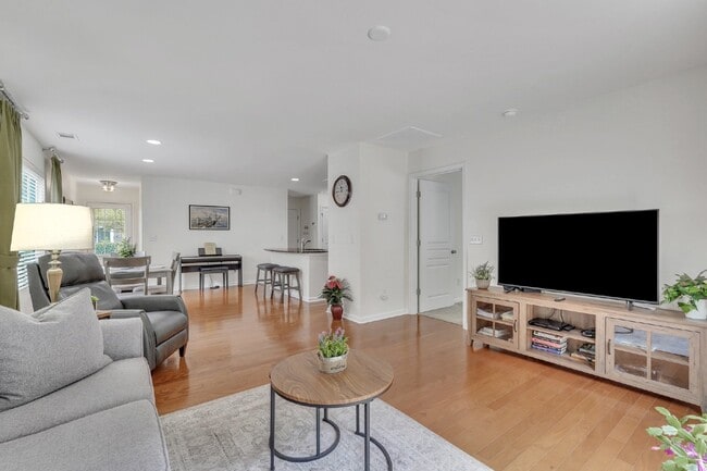 Building Photo - "Charming 2 Bed, 2 Bath Rental Home in Sun City, SC - Don't Miss Out!"