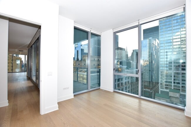 Building Photo - 60 E Randolph St