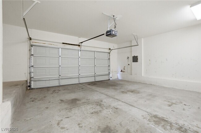 Building Photo - 9057 Pure Sapphire Ct