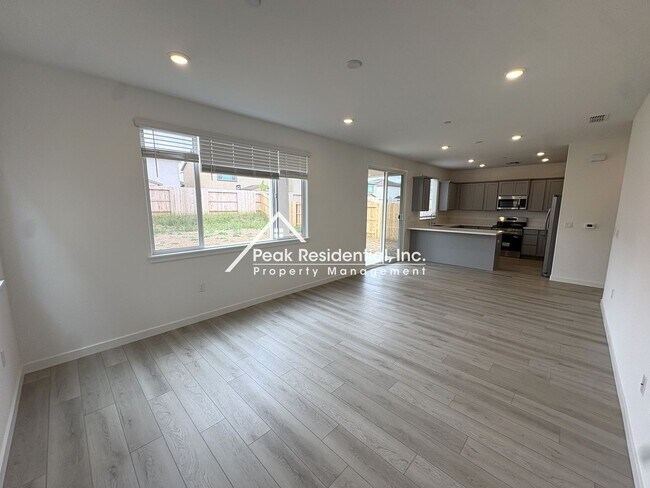 Building Photo - Brand New 4bd/2.5a Rancho Cordova Home With Loft-Must See!