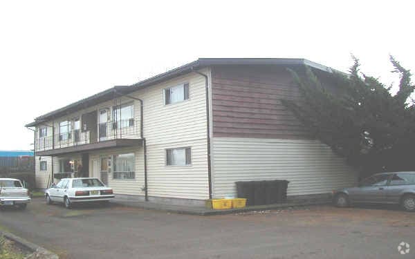 Primary Photo - Sequoia Court Apartments
