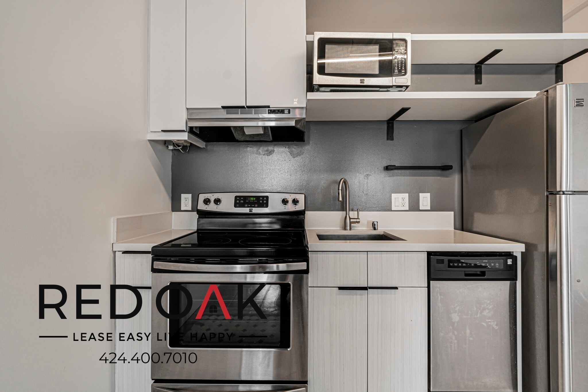 Building Photo - 430 S Broadway