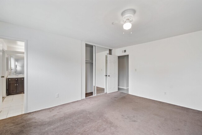 Building Photo - 6734 Barnhurst Dr