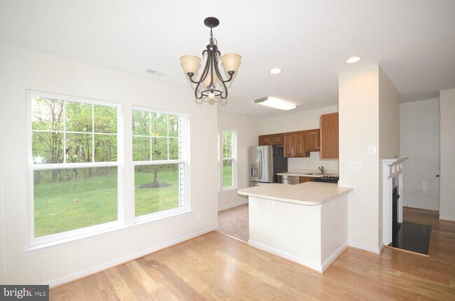 Building Photo - 3527 Piney Woods Pl