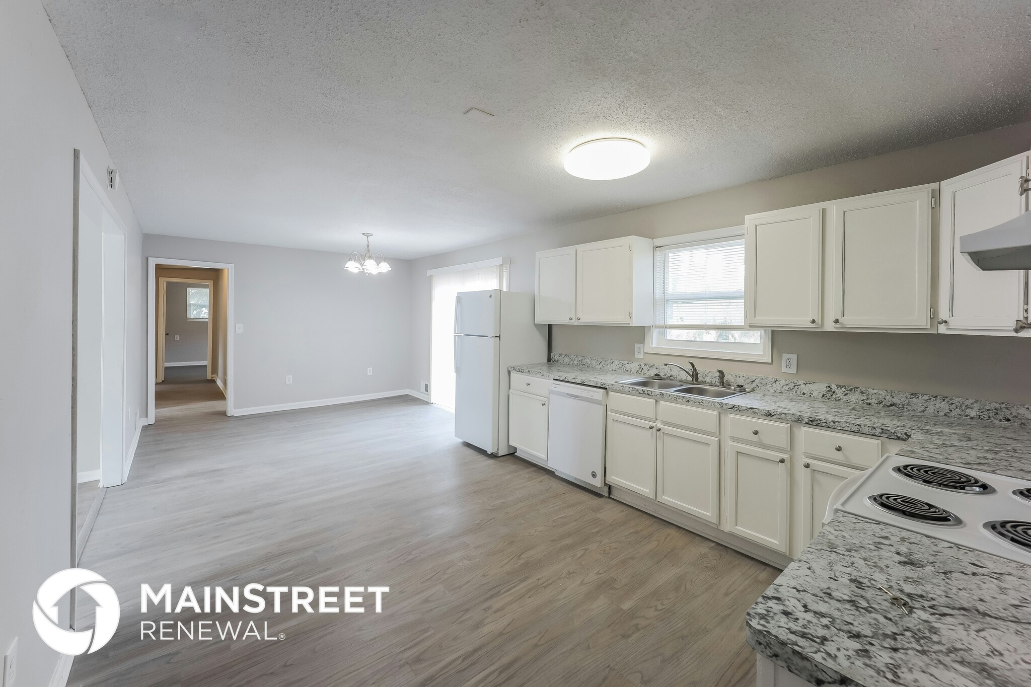 Building Photo - 2073 Louis Xiv Ln