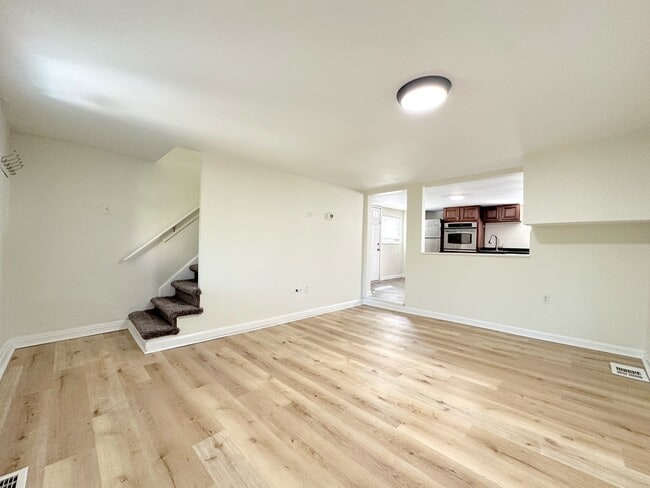 Building Photo - 411 Sapphire Way
