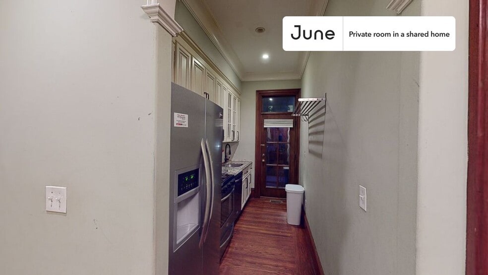 Building Photo - Room in Shared 5 bed/2 bath home