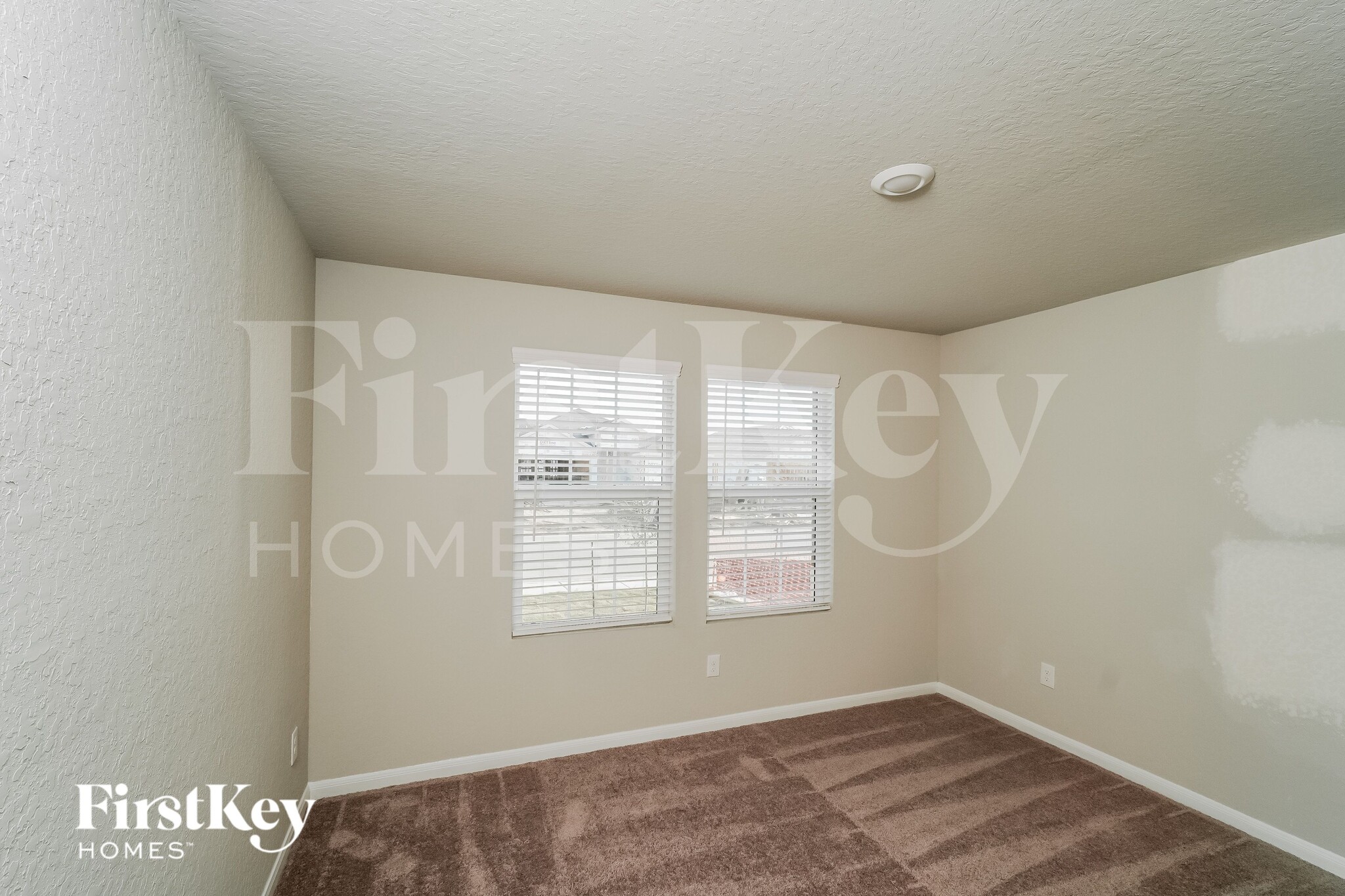 Building Photo - 2712 La Mundial St