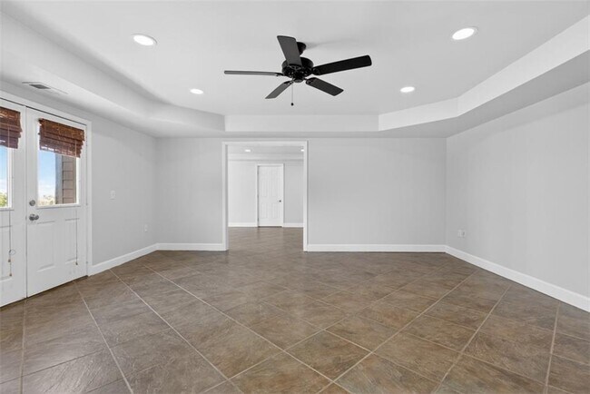 Building Photo - 4537 Grandview Pkwy