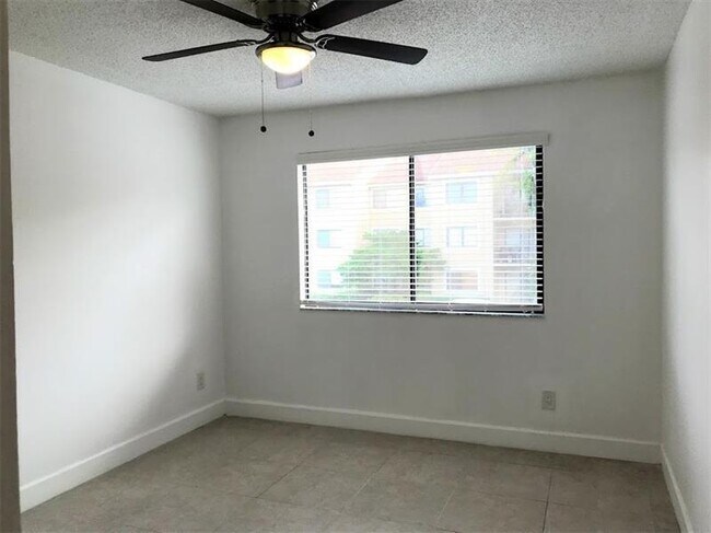 Building Photo - 9022 W Atlantic Blvd