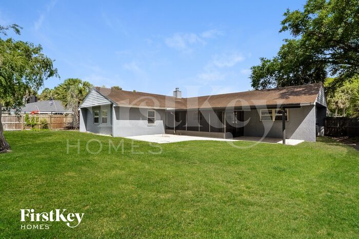 Building Photo - 241 Quail Cir